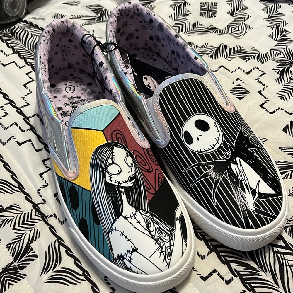 Disney Nightmare before Christmas Slip on Shoes Size 7